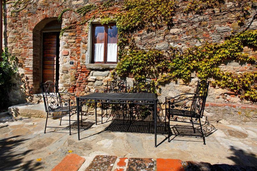 Relais Colline San Biagio Ξενοδοχείο Bacchereto Δωμάτιο φωτογραφία